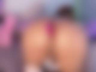 Bellahottestt's Live Sex Cam Show