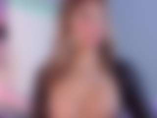Bellahottestt's Live Sex Cam Show