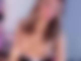 Bellahottestt's Live Sex Cam Show