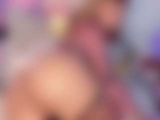 Bellahottestt's Live Sex Cam Show