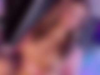 Live cam show with Bellahottestt - Smoking on Camsoda