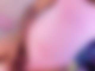 Live cam show with Bellahottestt - Smoking on Camsoda