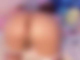 Bellahottestt's Live Sex Cam Show