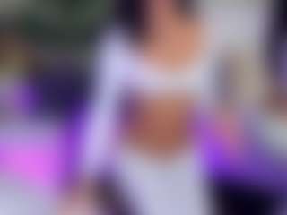 Live cam show with 1CarlaWhite - Brown Eyes on livesuperchat.net