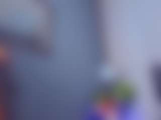 Live cam show with 1CarlaWhite - Fingers on Camsoda