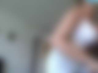 Annabella92's Live Sex Cam Show