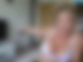 Annabella92's Live Sex Cam Show