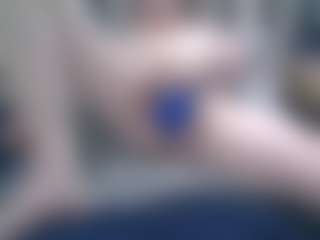 Live cam show with Bkinky - Bedroom on parknlotfishbdy