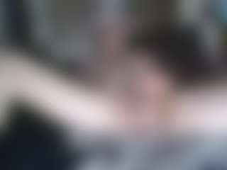 Live cam show with Bkinky - Blue Eyes on Uber Horny