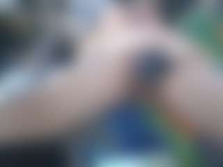 Live cam show with Bkinky - Gape on StripNow