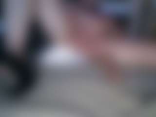 Live cam show with Bkinky - Average on Camiplay Live