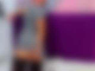 Live cam show with KellyCuutie - Dance on xDating