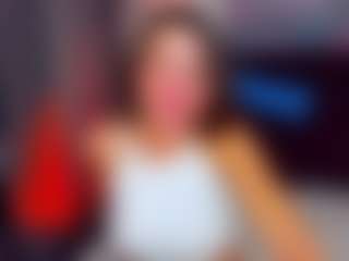 Live cam show with KellyCuutie - Moaning on xfollow cams