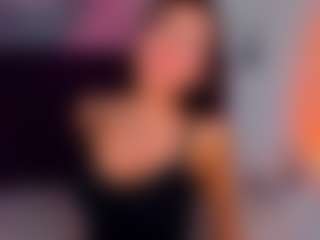 Live cam show with KellyCuutie - Moaning on dropp.cam