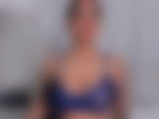 Live cam show with CamilaBetancourt - Deepthroat on StripNow