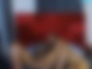 CrystalXebony's Live Sex Cam Show