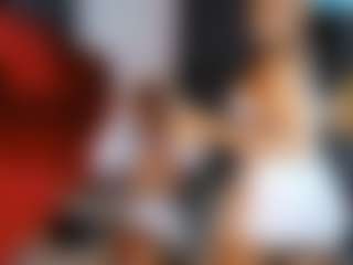 CrystalXebony's Live Sex Cam Show