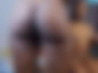Live cam show with CrystalXebony - Big Tits on StripNow