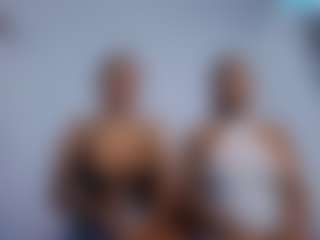 Live cam show with CrystalXebony - Teen (18+) on live18s.com