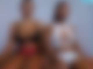 Live cam show with CrystalXebony - Ebony on Dolls Live