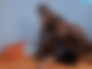Live cam show with CrystalXebony - Deepthroat on intimatelivegirls.com