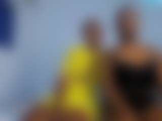 CrystalXebony's Live Sex Cam Show