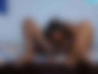 CrystalXebony's Live Sex Cam Show