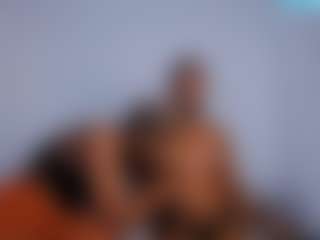 CrystalXebony's Live Sex Cam Show