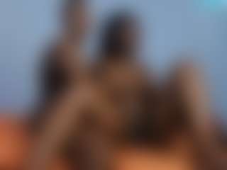 Live cam show with CrystalXebony - Shaved Pussy on 1on1-livenow