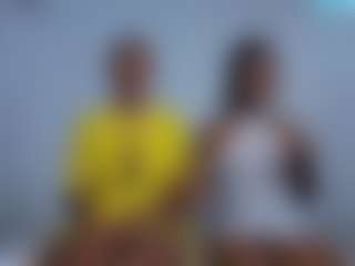 Live cam show with CrystalXebony - Double Penetration on WildCum