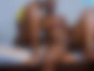 CrystalXebony's Live Sex Cam Show