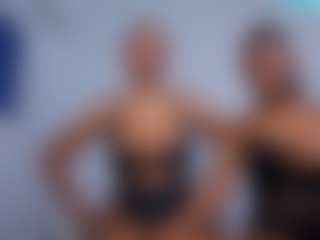 Live cam show with CrystalXebony - Tease on Camsoda