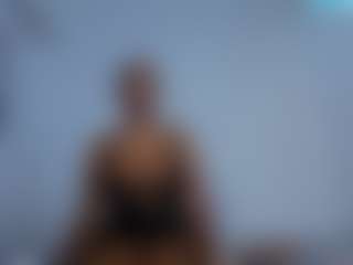 CrystalXebony's Live Sex Cam Show