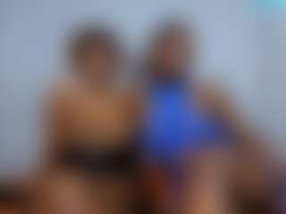 Live cam show with CrystalXebony - Double Penetration on Camsoda