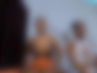Live cam show with CrystalXebony - Ebony Teen (18+) on CamwithHer