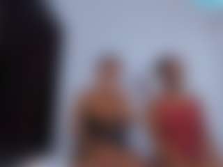 Live cam show with CrystalXebony - Squirt on Cam Slut