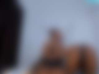 Live cam show with CrystalXebony - Shaved Pussy on Cam Slut