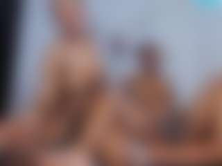 CrystalXebony's Live Sex Cam Show