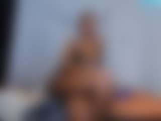 CrystalXebony's Live Sex Cam Show