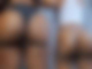Live cam show with CrystalXebony - Sexy on Camsoda