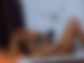CrystalXebony's Live Sex Cam Show