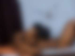 CrystalXebony's Live Sex Cam Show