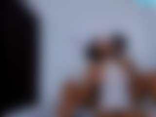 Live cam show with CrystalXebony - Athletic Ebony on Strip Flash - Live Sex Shows