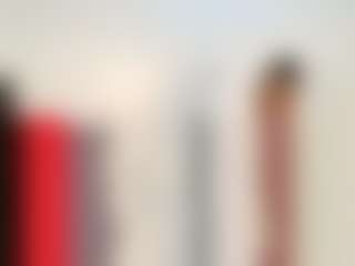 Live cam show with Niya - Skinny on xDating