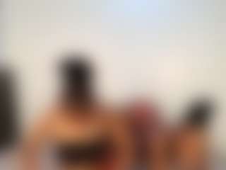 Live cam show with Niya - Black on SquirtSoMuch