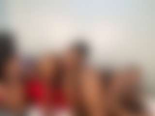 Live cam show with Niya - Petite on Mixed Magazine Live