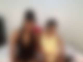 Live cam show with Niya - Big Tits on Milfs Live