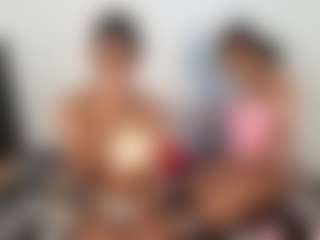 Live cam show with Niya - Ebony on madthumbs