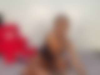 Live cam show with Niya - Brown Eyes Brown Hair on hotwifechat.live