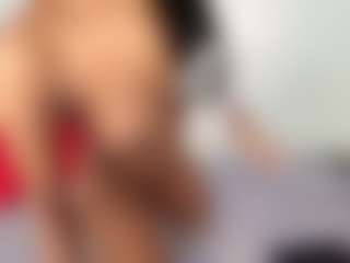 Live cam show with Niya - Strip Ebony on infinitiblacc.com